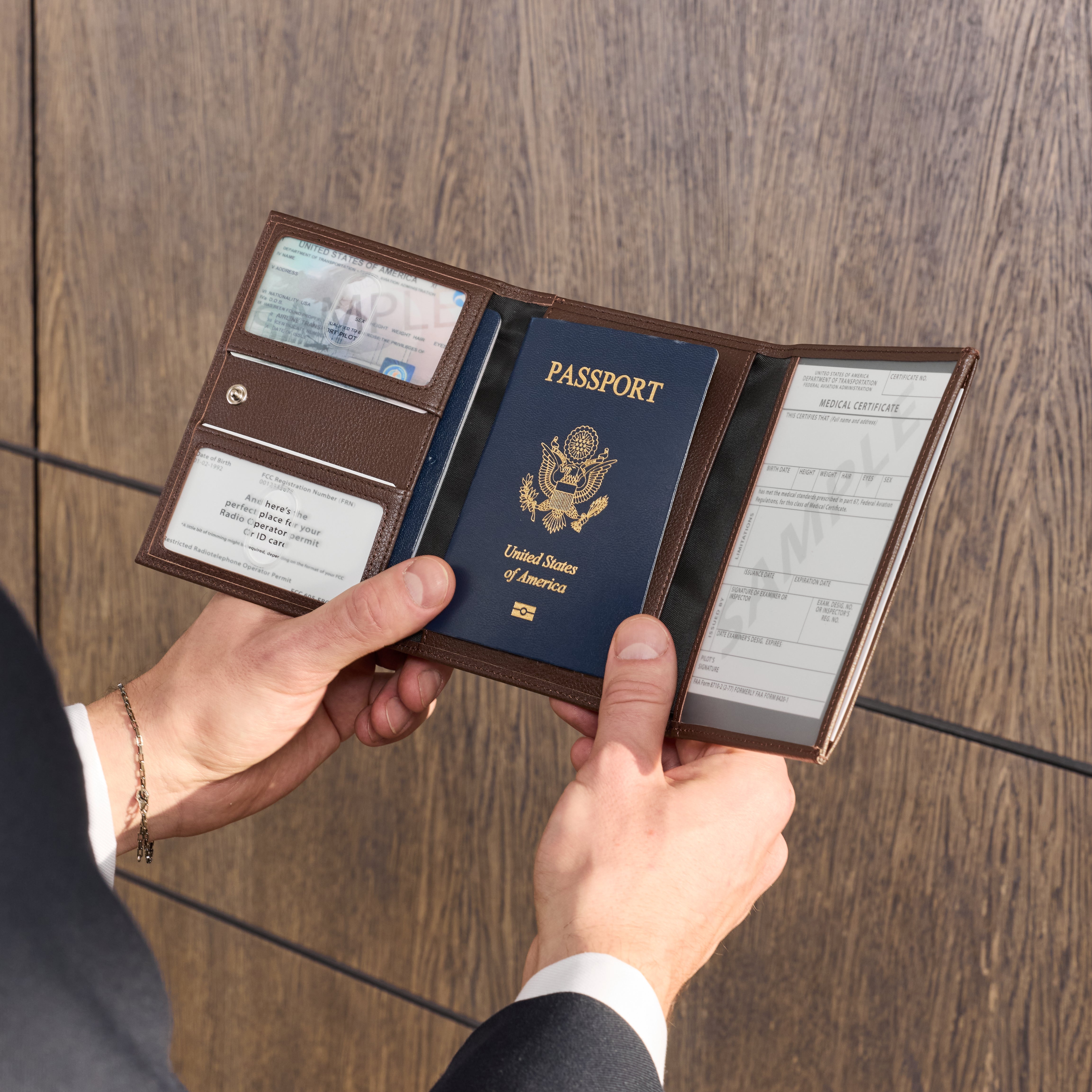 Pilot Document Holder V3 by Flevel - aviation product photo 24