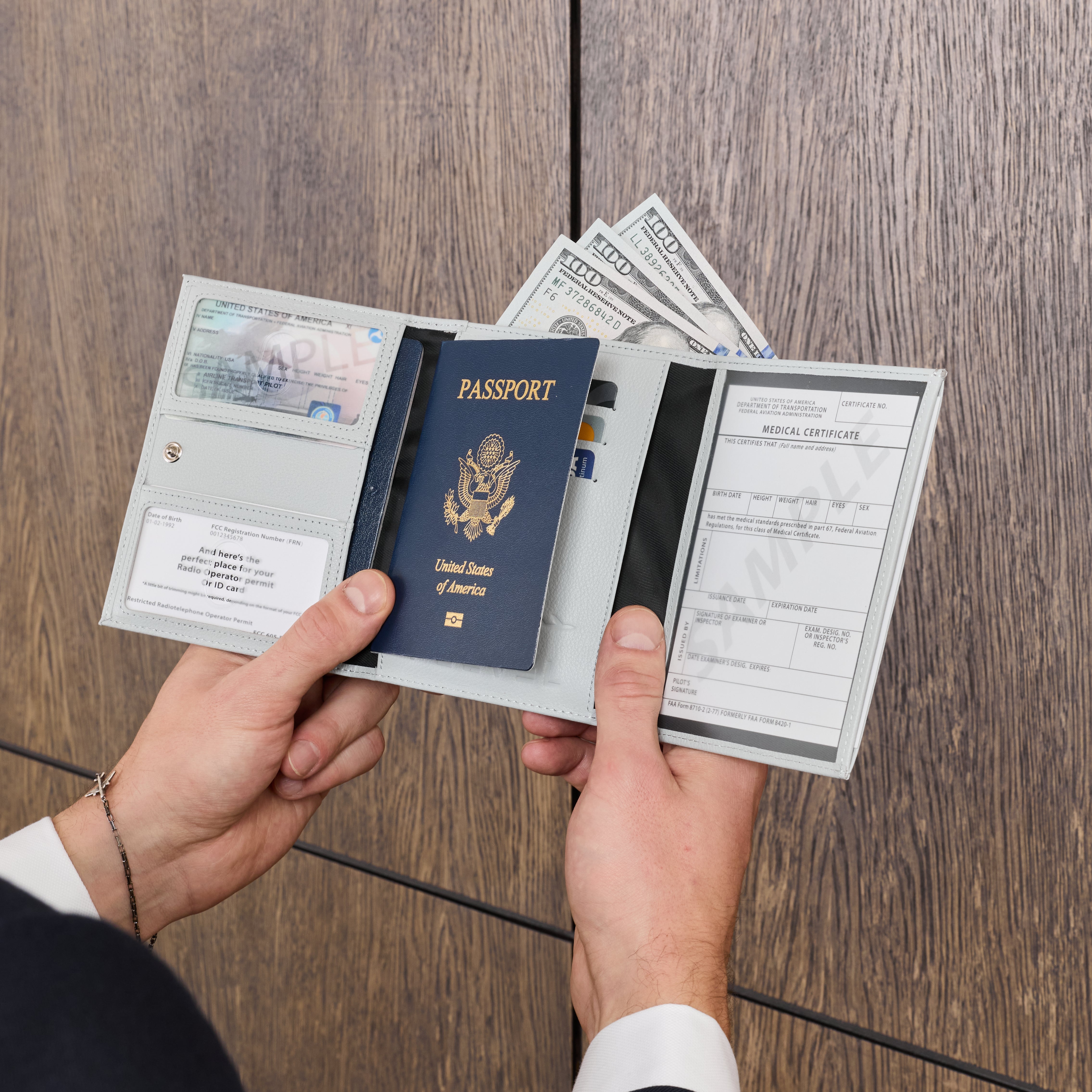 Pilot Document Holder V3 by Flevel - aviation product photo 30