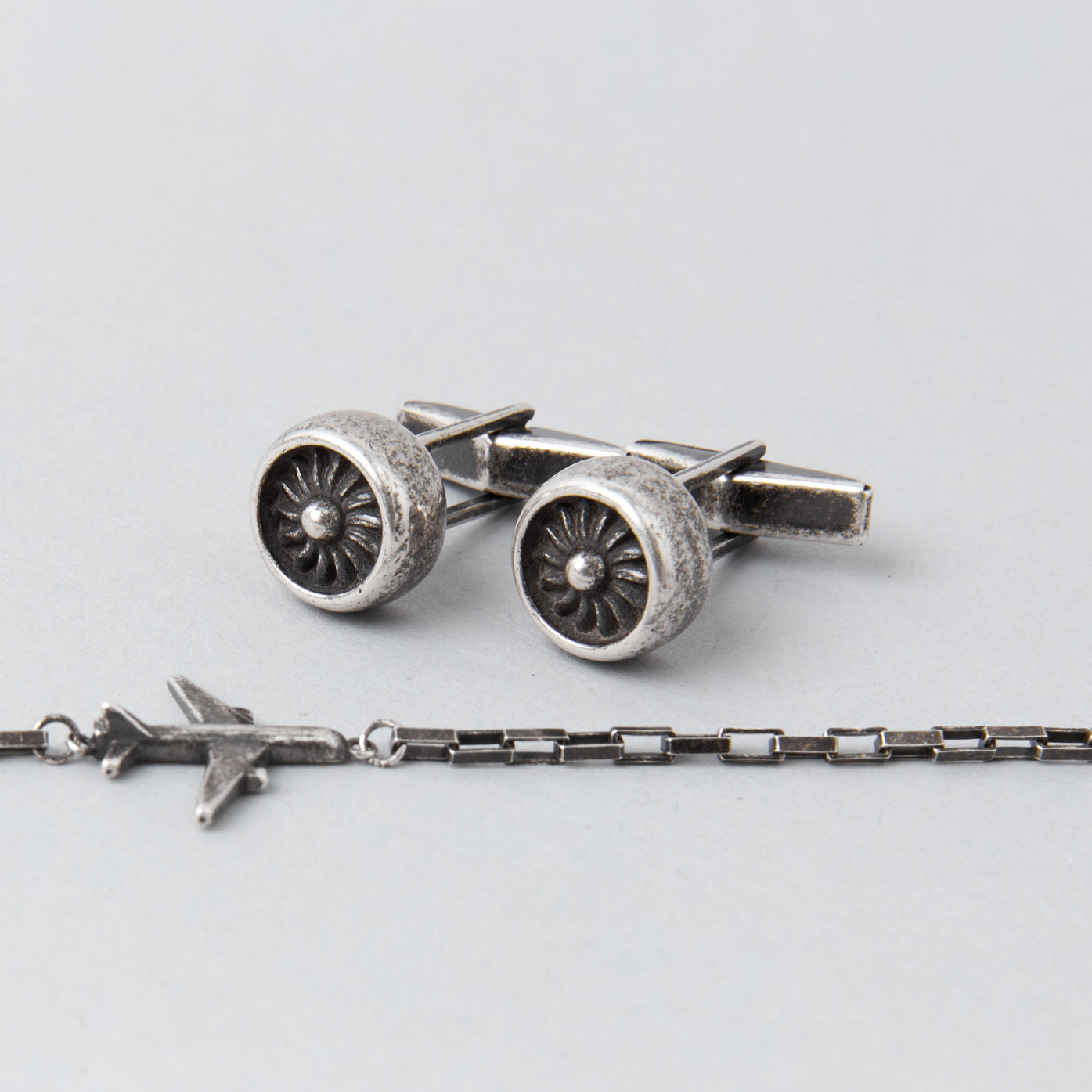 AV8 Cufflinks (Oxidized) by Flevel - aviation product photo 2
