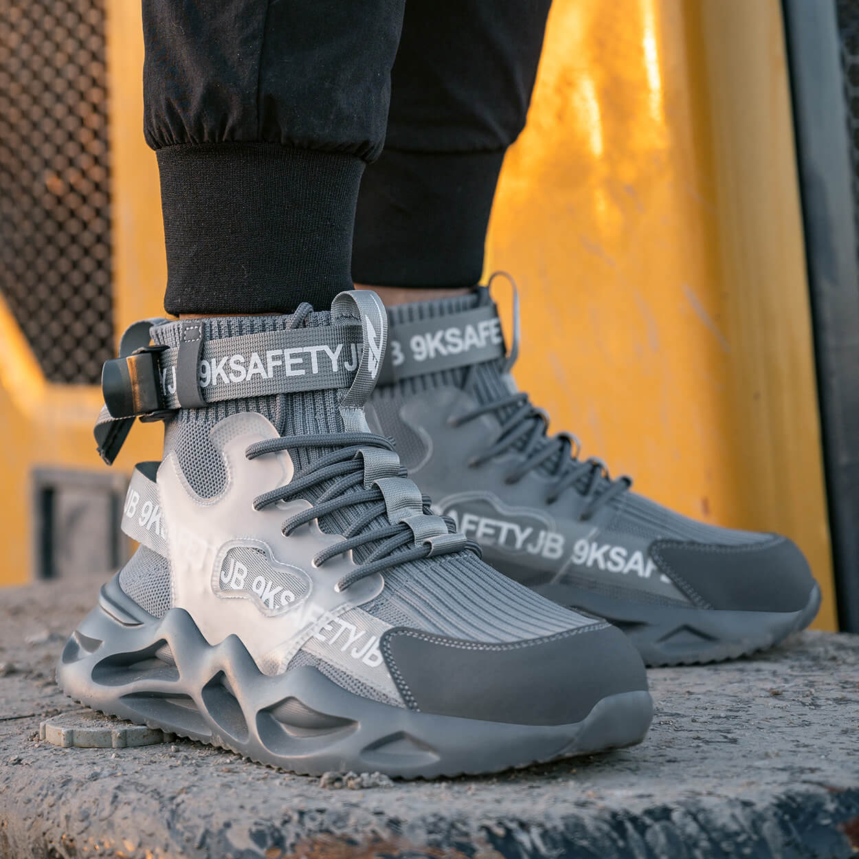 Maven Comfortable Steel Toe Work Shoes