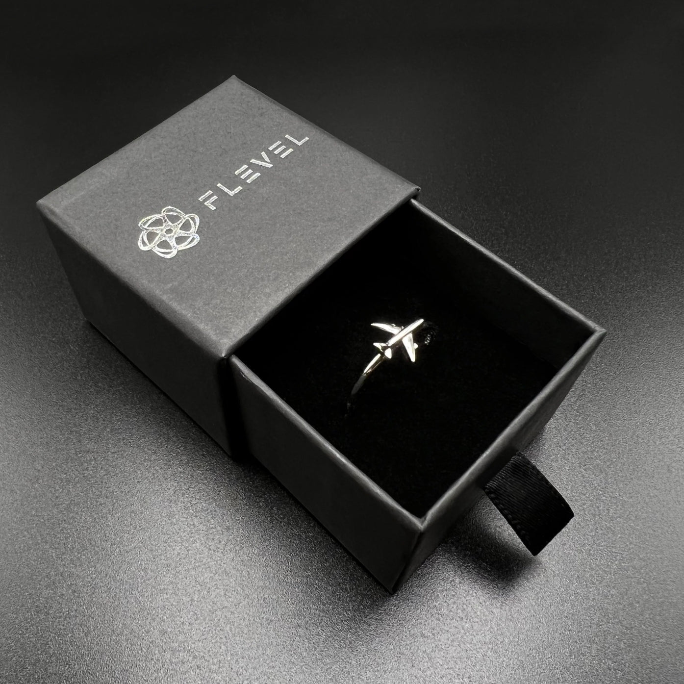 Silver Airplane Ring by Flevel - aviation product photo 4