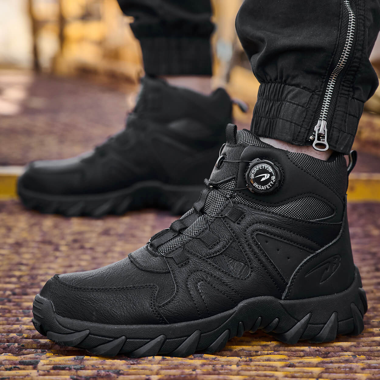 Maven 6" Knob-Lacing Non-Slip Steel Toe Boots