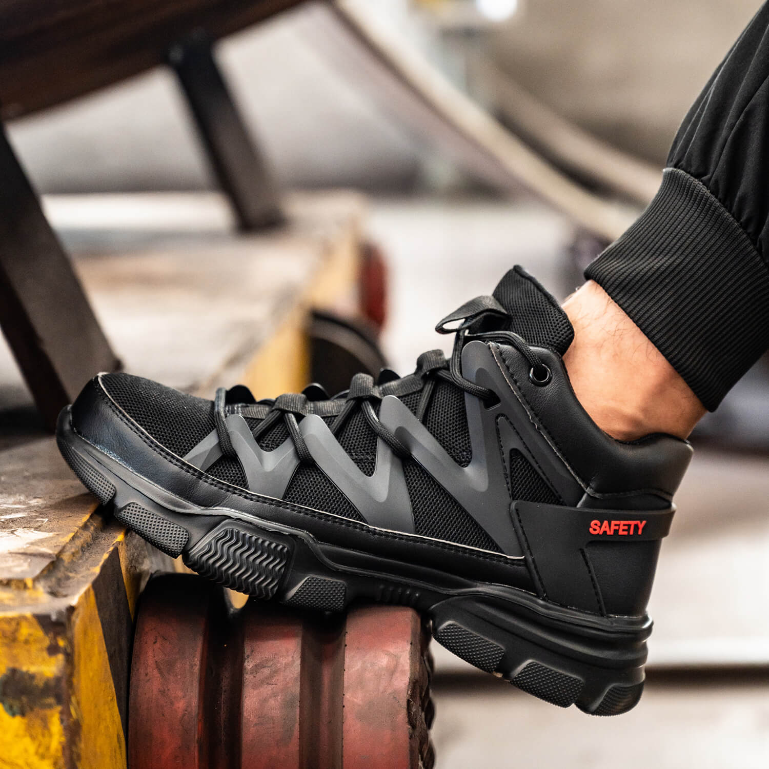 Maven Composite Toe Lightweight Safety Shoes