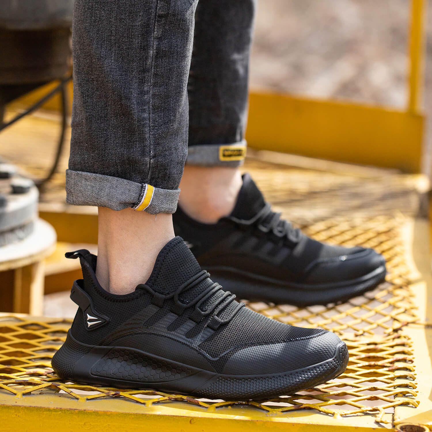 Maven Steel Toe Comfortable Safety Sneakers