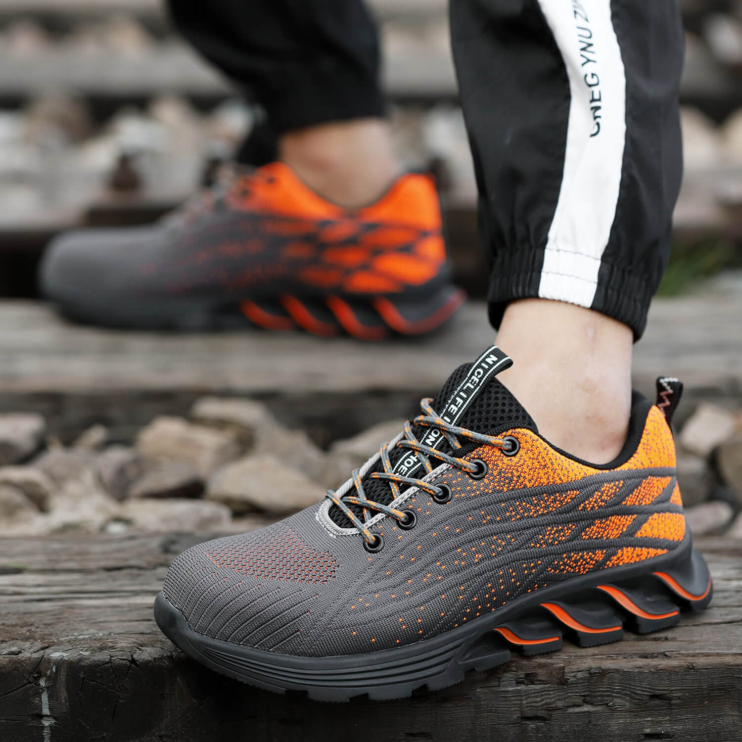 Maven Steel Toe Non-Slip Work Sneakers