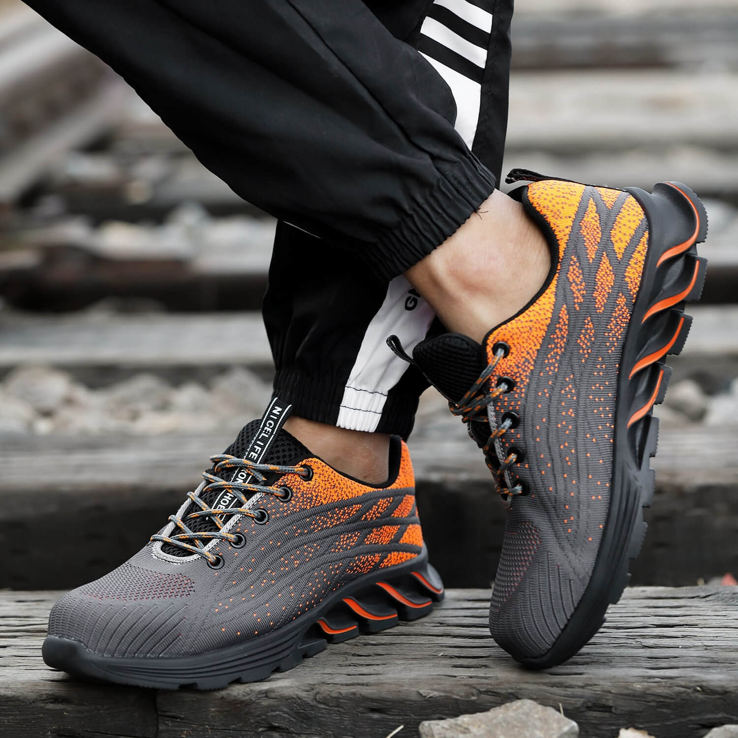 Maven Steel Toe Non-Slip Work Sneakers