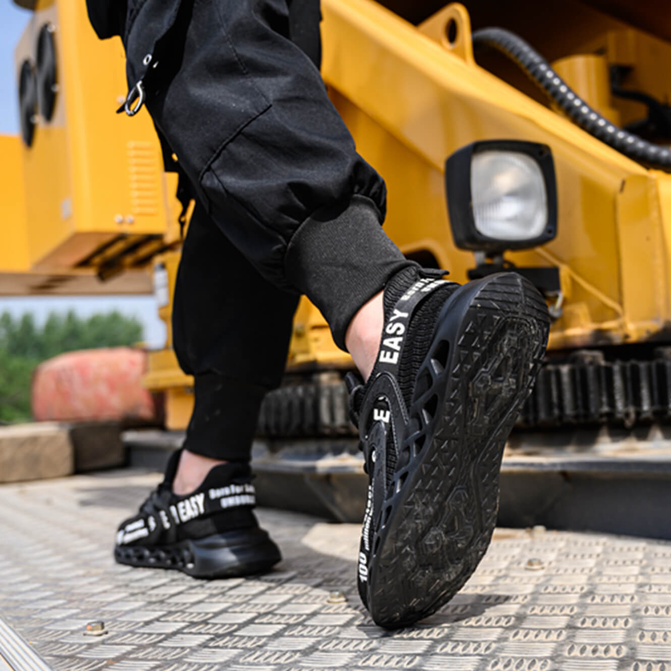 Maven Steel Toe Stylish Work Sneakers