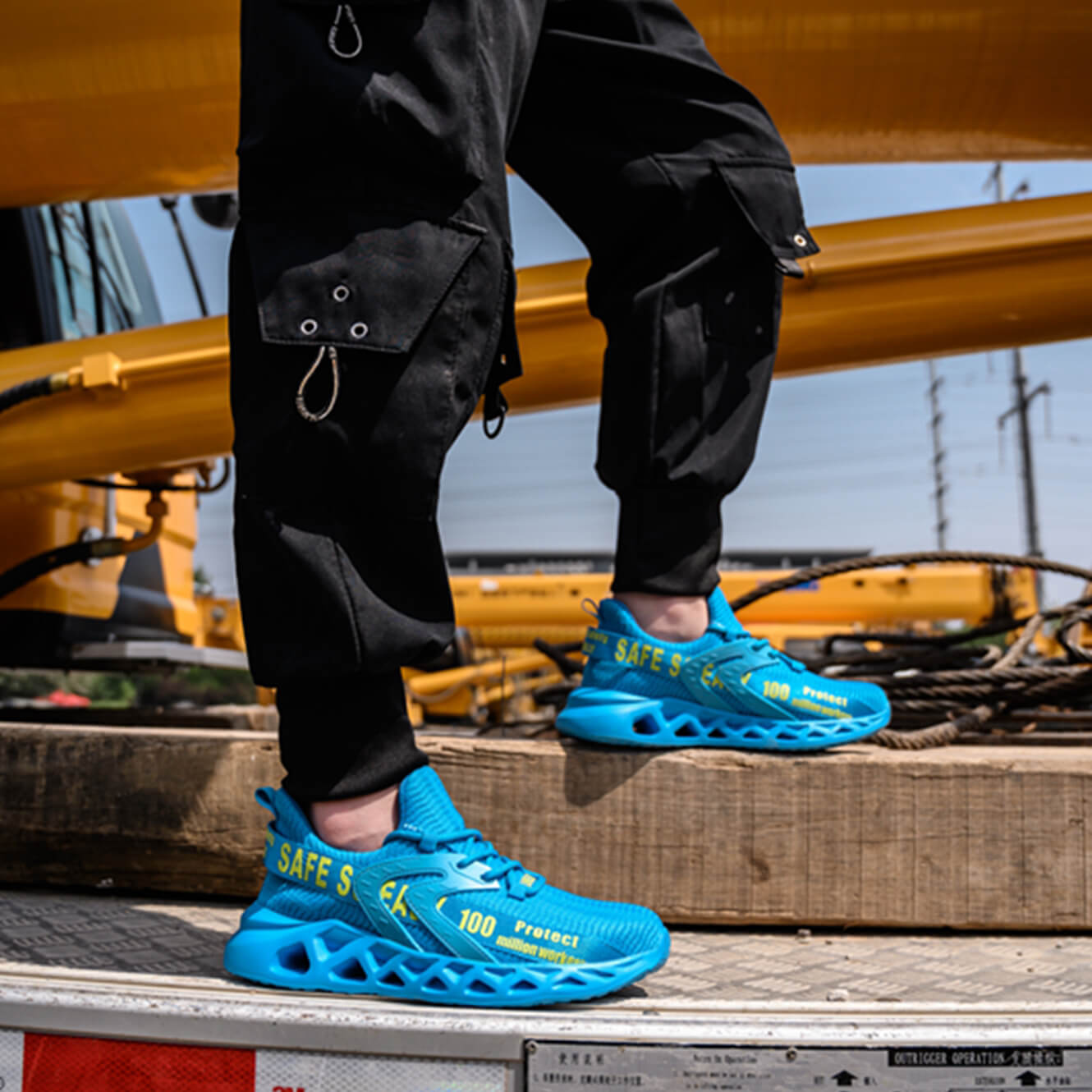 Maven Steel Toe Stylish Work Sneakers