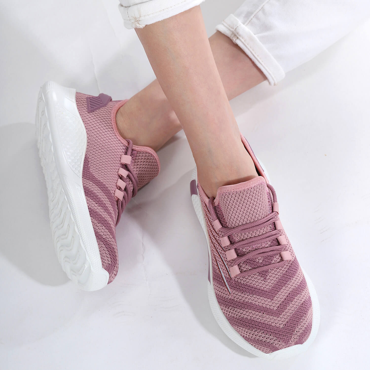 Maven Women's Stylish Lightweight Steel Toe Sneakers