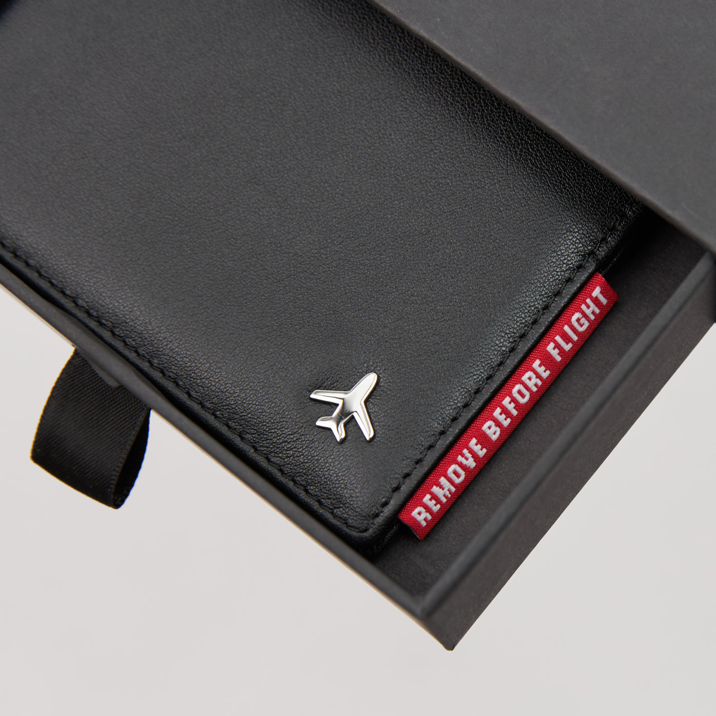 Aviators Bifold Wallet by Flevel - aviation product photo 3