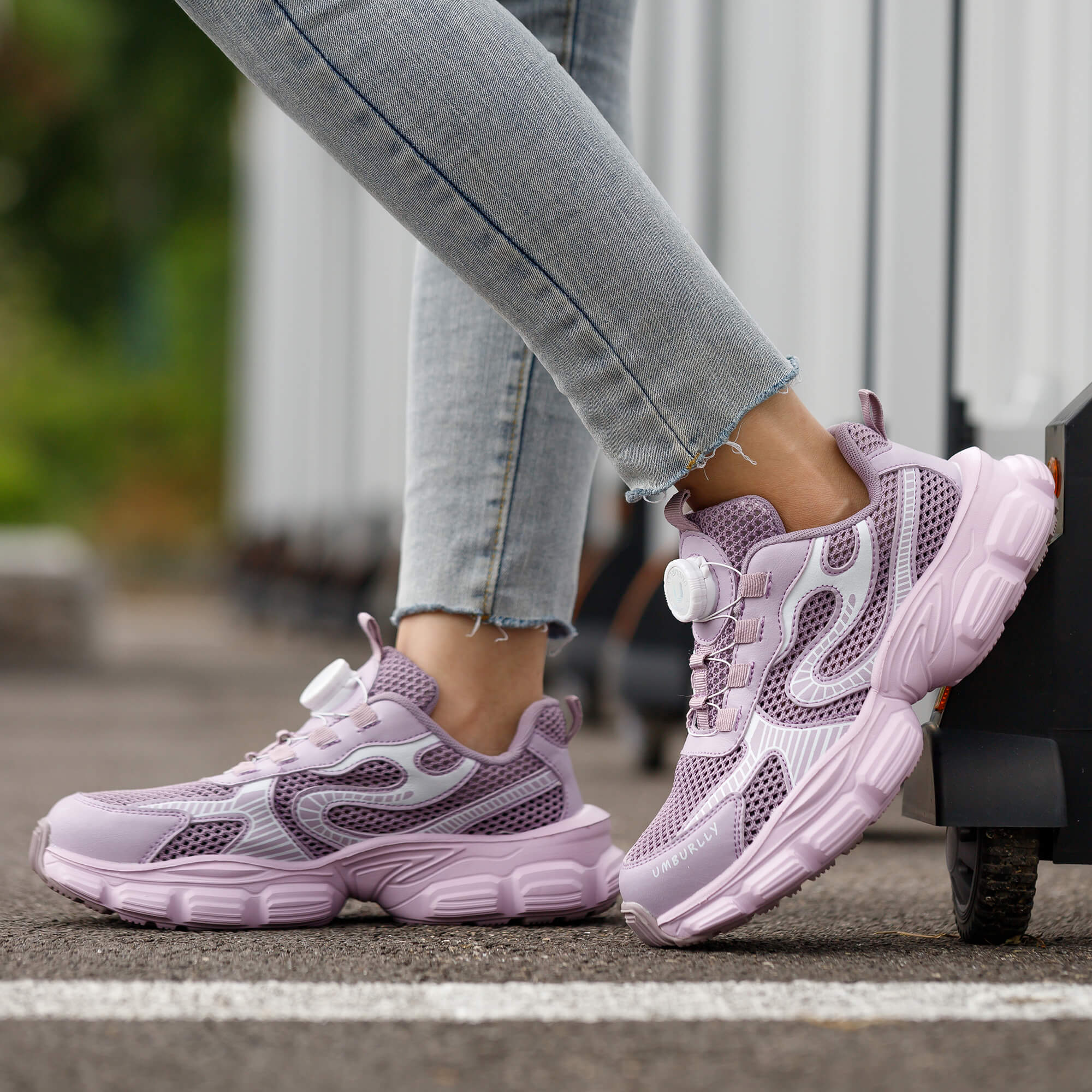 Maven Women's Steel Toe Knob-Lacing Work Sneakers